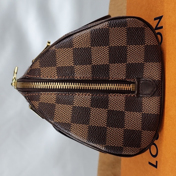Authentic Louis Vuitton Damier Mini Rivera - Picture 7 of 16